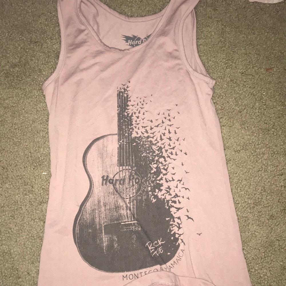 pink and black tank top